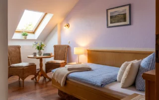 Gemütliches Gästezimmer im Wertacher Hof in Wertach im Allgäu